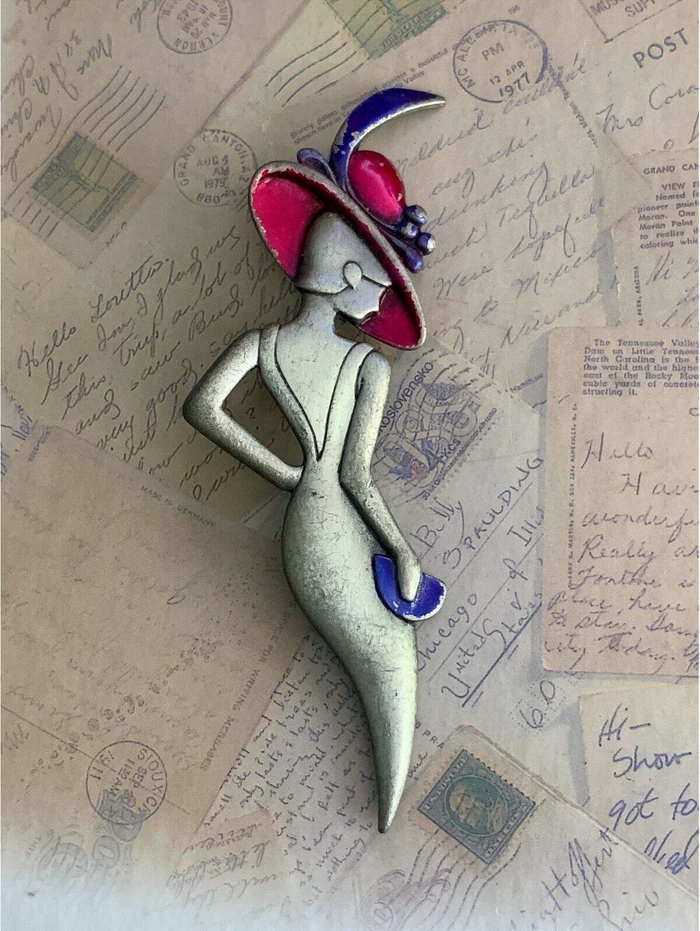 Vintage Art Deco Signed JJ Vintage Art Deco Style Lady Figural Brooch Pin